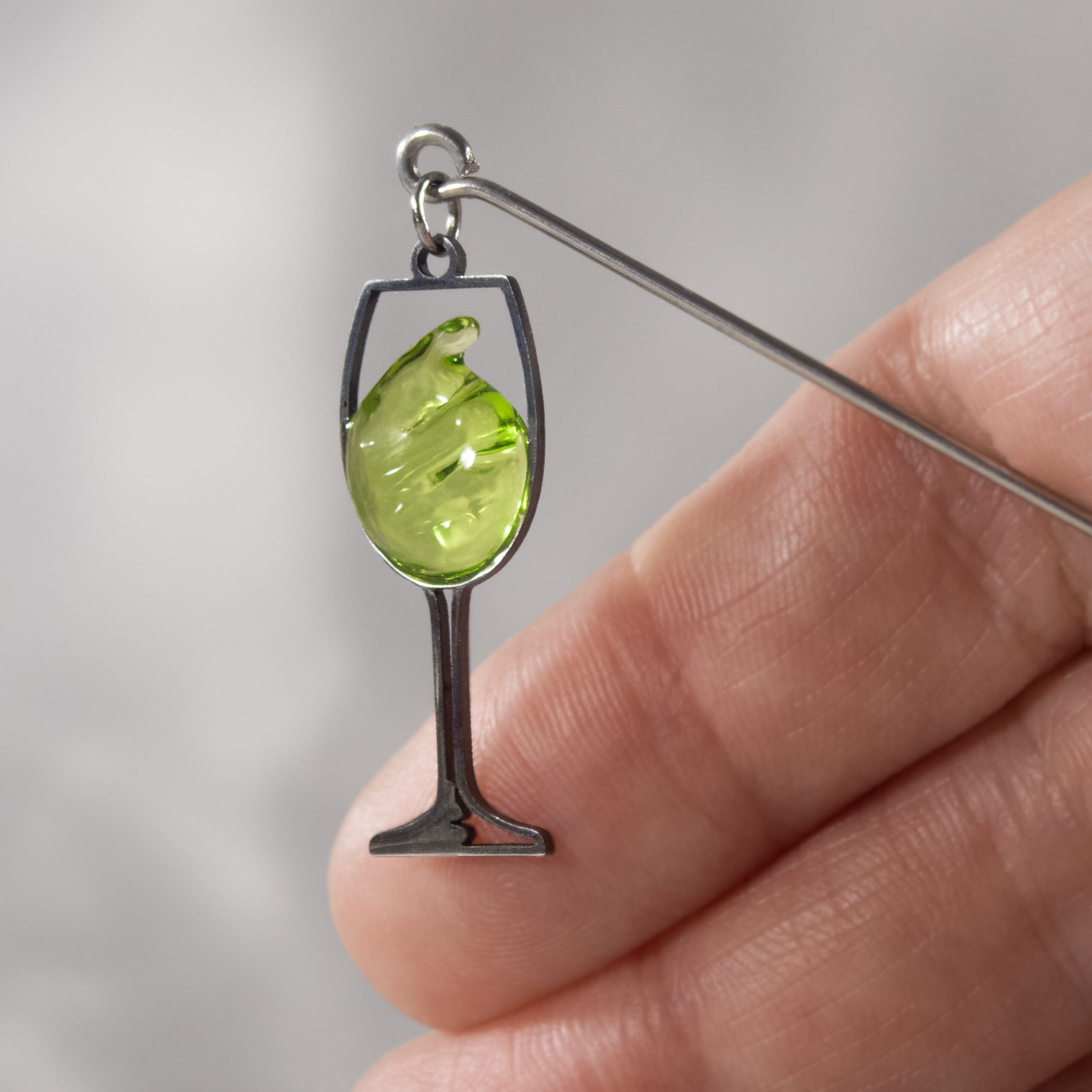 Wholesale Set: Wine Glass Jewelry Lapel Pin (10 units) - Image 2